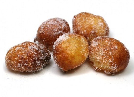 复活节甜面球 bu09uelos del empordá