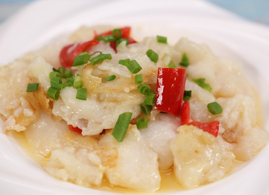 糟溜鱼片 sautéed sliced fish in rice wine sauce